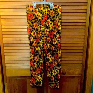 Vintage high waisted brown/orange/yellow pants. Zipper back